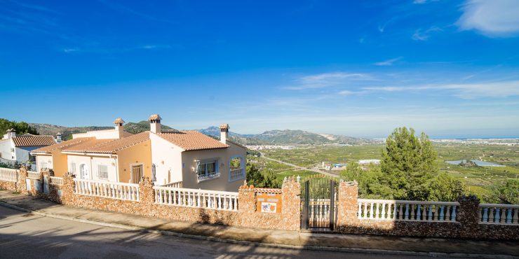 Dom w Hiszpanii z widokami zapierającymi dech